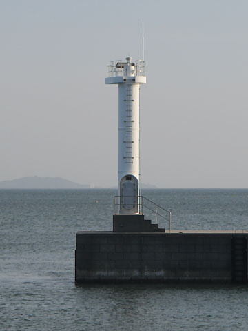 吉良宮崎港沖防波堤東灯台
