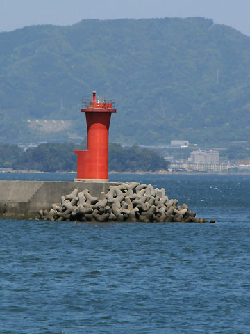 三河港形原東防波堤南灯台
