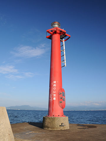 奥内港東防波堤灯台