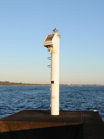 太東港南防波堤灯台