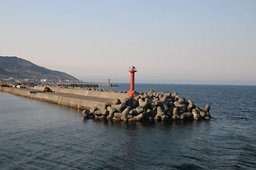 香深港東防波堤灯台