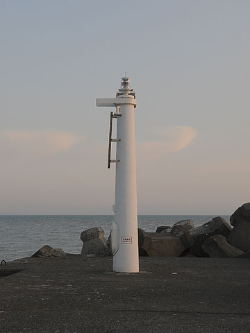 天塩港西防波堤灯台