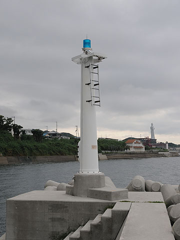 釜口港1号防波堤灯台