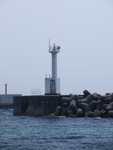 舳倉島港第1離岸堤灯台