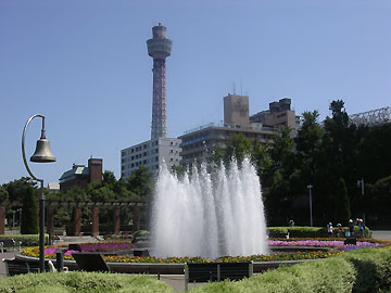 横浜マリンタワー灯台
