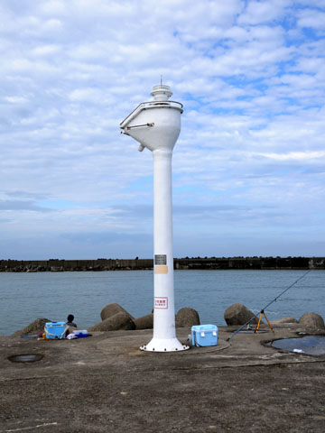寺泊港第2防波堤灯台