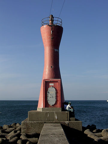 深日港西防波堤灯台