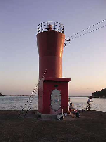 浜田漁港西沖防波堤灯台
