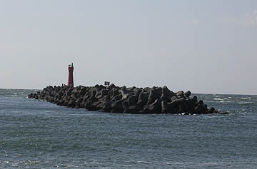 浜名港口離岸導流堤灯台