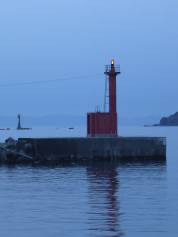 阿尾港沖防波堤東灯台