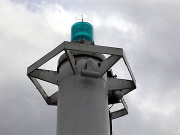 知柄港北防波堤灯台