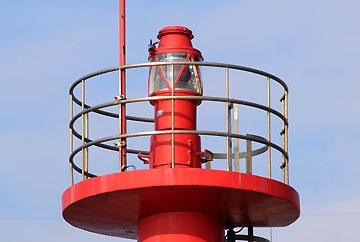 栄生灯台