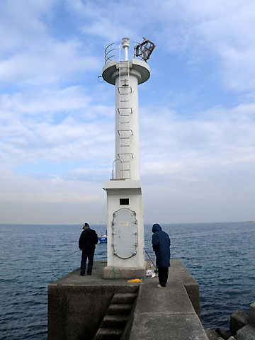 河和港南防波堤灯台