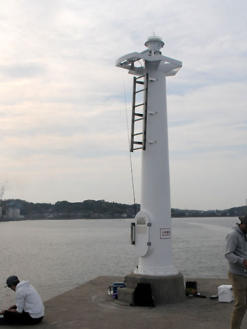 河和漁港南防波堤灯台