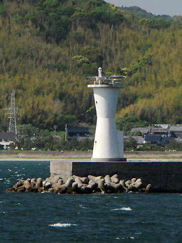倉舞港沖防波堤西灯台