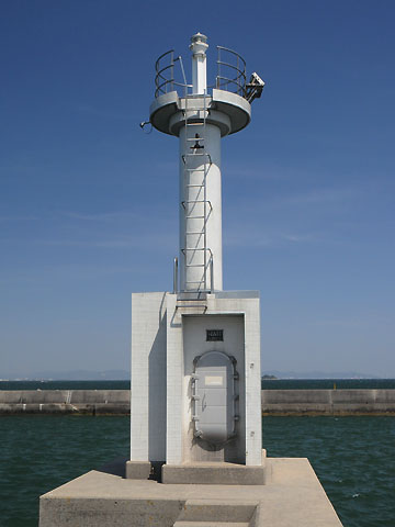 三河港形原南防波堤灯台