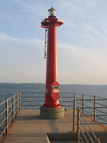 吉田港豊岡東防波堤灯台