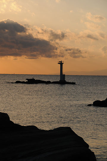 船形平島灯台