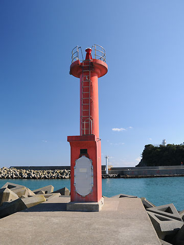 鴨川港小寄防波堤灯台 日本の灯台