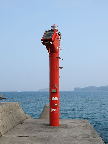 小浦港西防波堤灯台