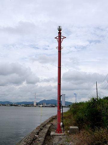 福岡県三池港内港口南灯台