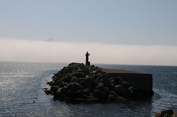 香深港北島堤灯台