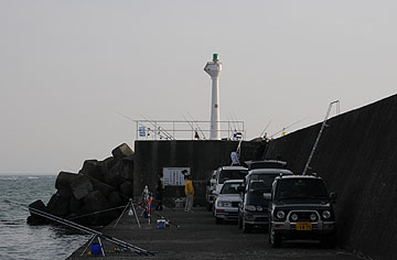 古潭港西防波堤灯台