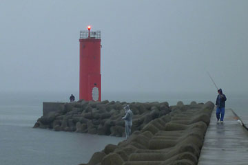湊港西外防波堤灯台