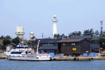 舳倉島灯台