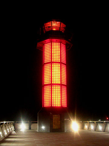 高松港玉藻防波堤灯台