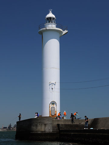 横浜本牧防波堤灯台 日本の灯台