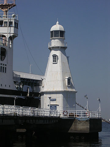 横浜北水堤灯台 日本の灯台