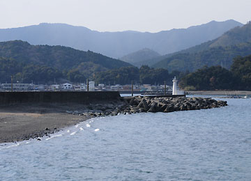 上ノ加江港防波堤灯台