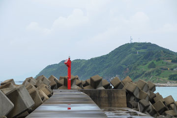 富岡漁港南防波堤灯台
