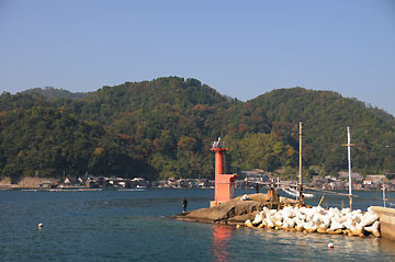 伊根港カンジャガハナ灯台