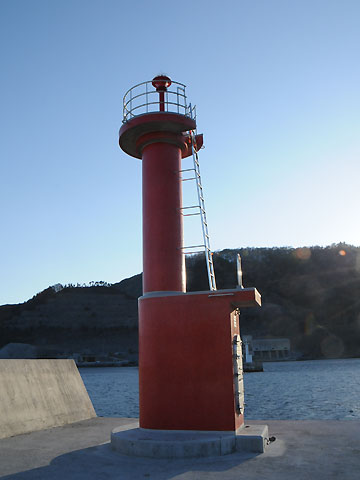 女川港北防波堤灯台