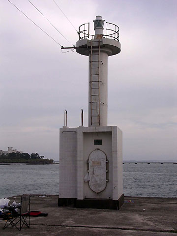 青島港東防波堤灯台