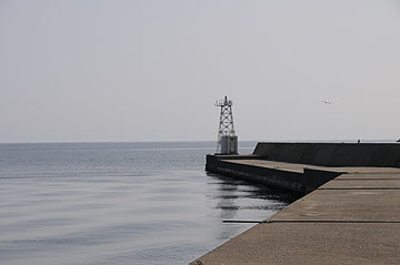 赤泊港南防波堤灯台