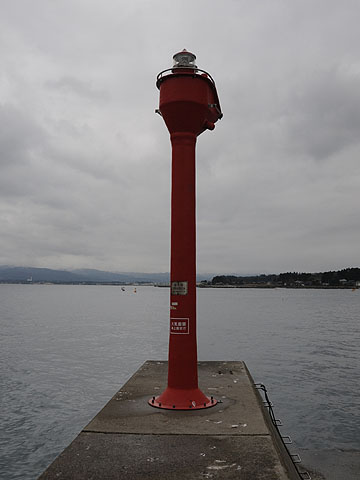 羽吉港北防波堤灯台