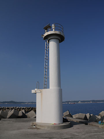 金武中城港海野第一防波堤灯台