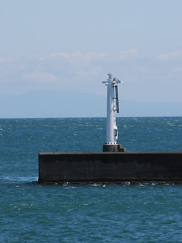 地頭方港東防波堤灯台