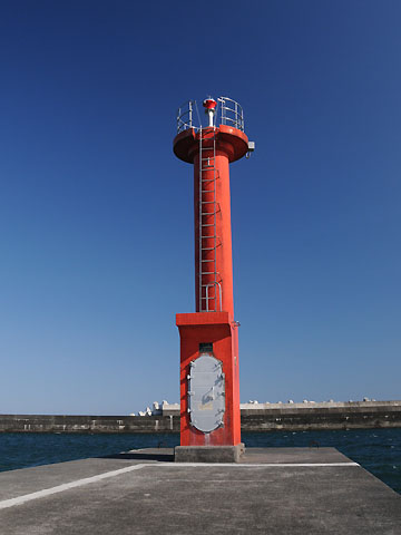 焼津港沖北防波堤灯台