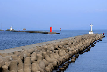 小松島南防波堤灯台