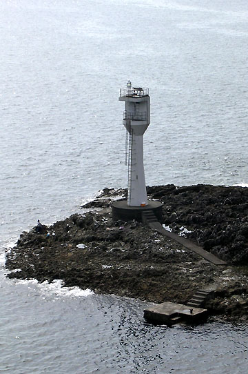 苗我島灯台